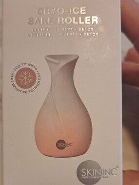 SKIN INC CRYO-ICE SAKE ROLLER